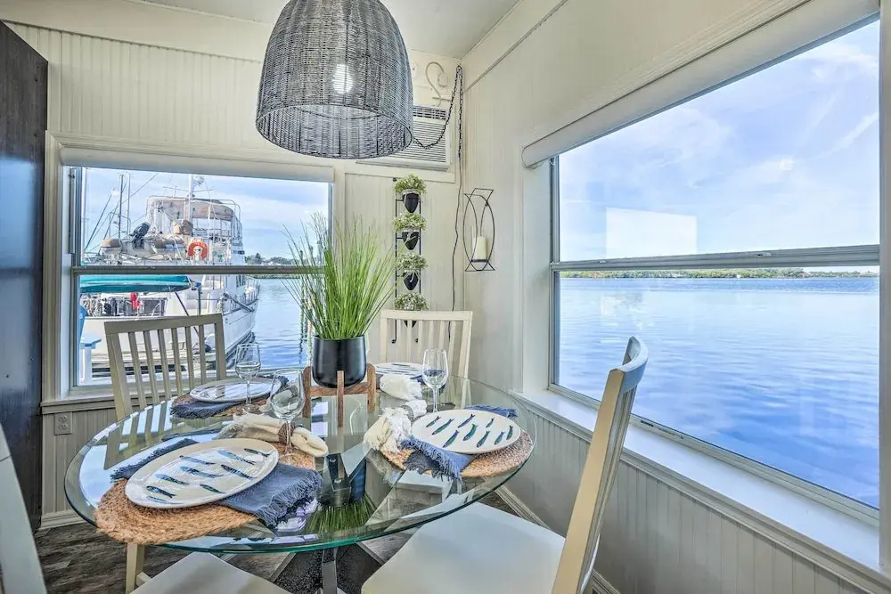 Waterfront Tarpon Springs Vacation Rental!
