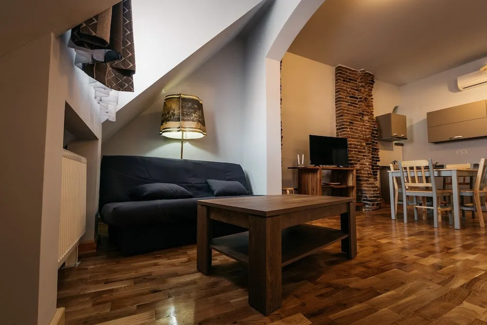 YellowBoot Aparthotel