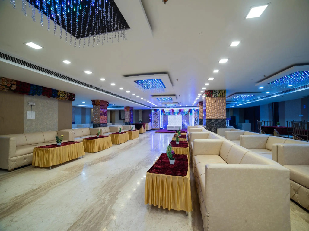 OYO 22527 Supreme Residency