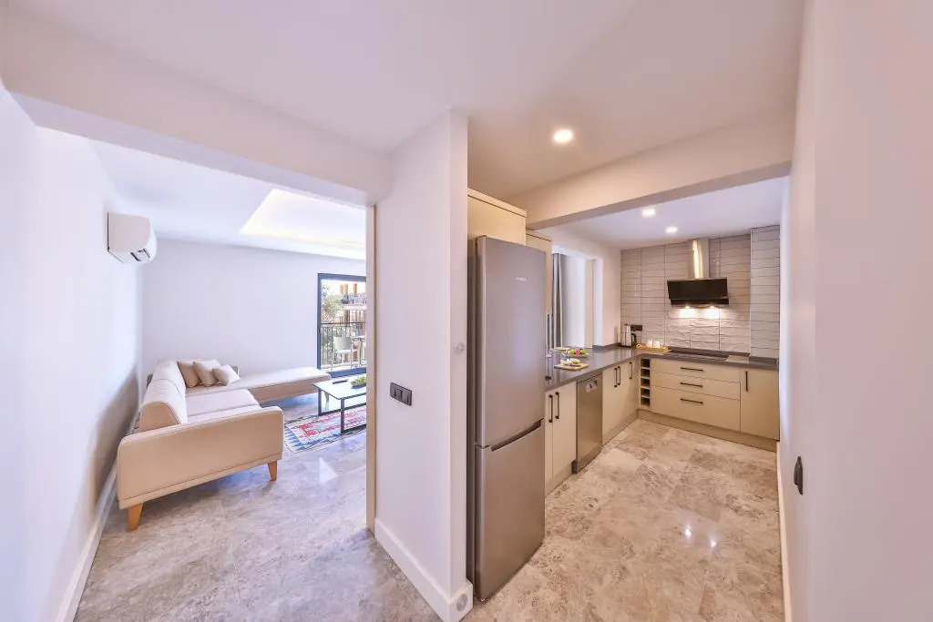 Отель Sole Suites
