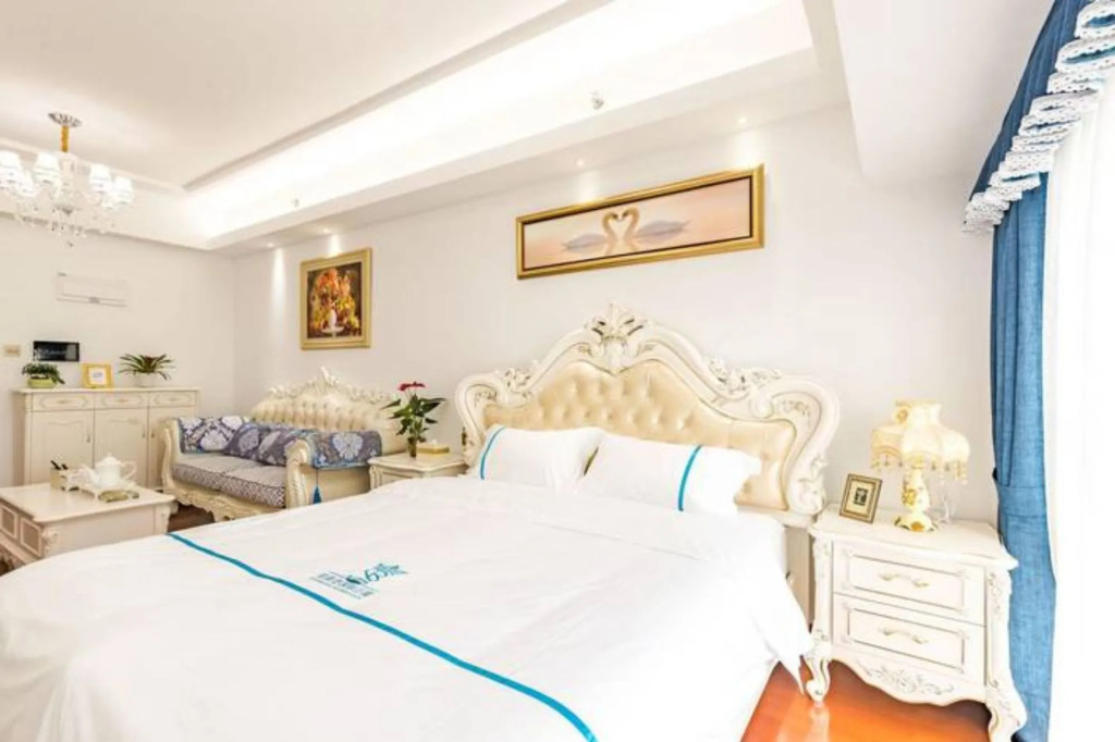 Отель Western Theme Holiday Apartment Hotel
