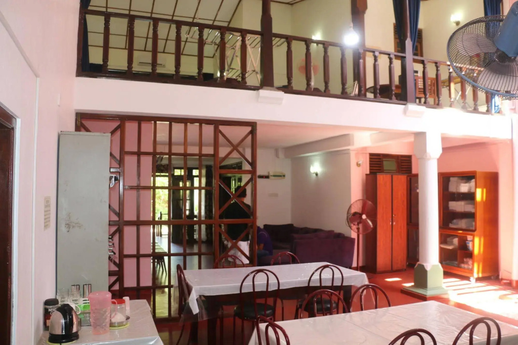 Sayuru Inn