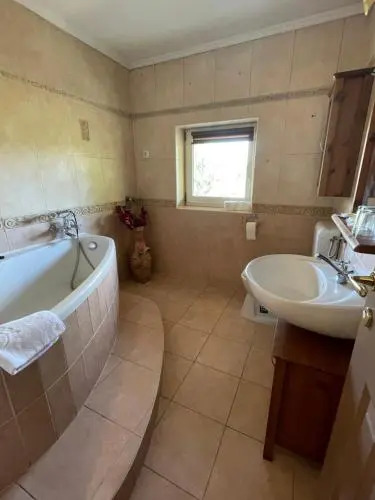 Bagolyvár Guesthouse, Restaurant, Wellness
