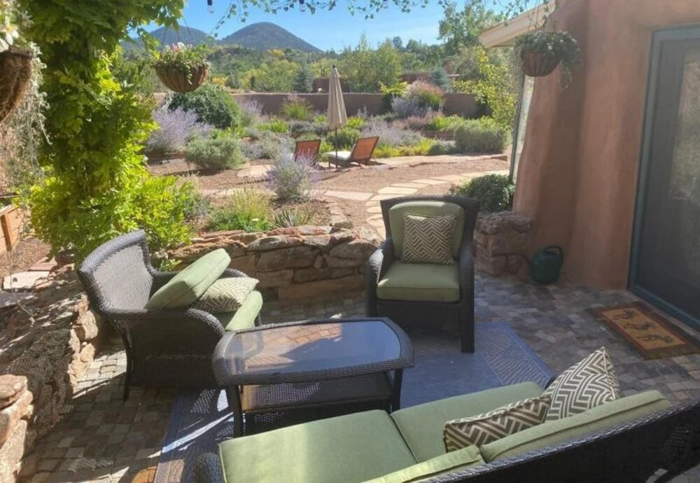 Suenos Tranquil East Side Getaway Serene Mountain Views