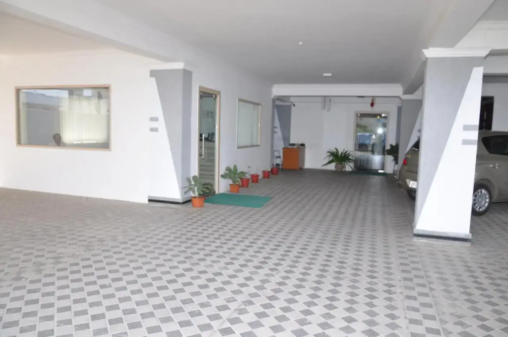 Luxor Park Service Apartment