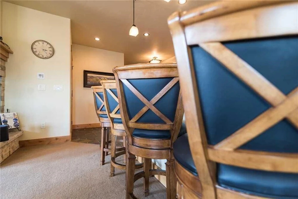 6302 Bear Lodge, Trappeur's Crossing Apartment 3
