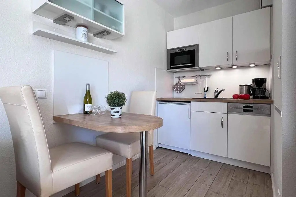 Ferienwohnung-15-mit-Sonnenbalkon-Residenz-Meeresbrandung-Duhnen