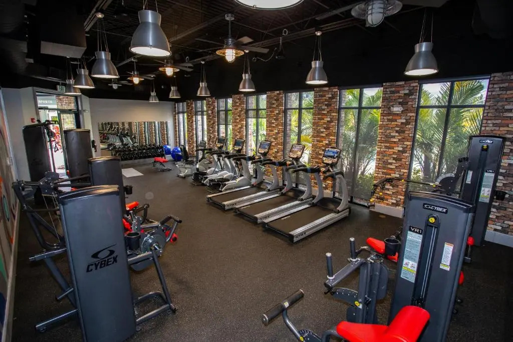 Stunning 5 Bd Home w/ Pool Close to Disney 174