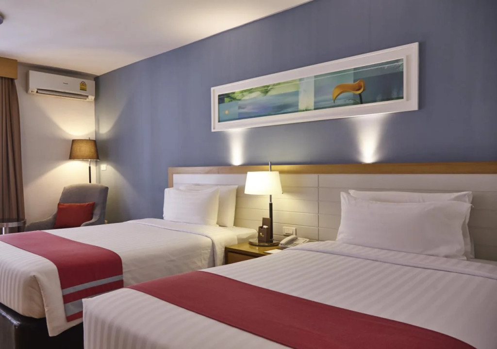 Maple Hotel