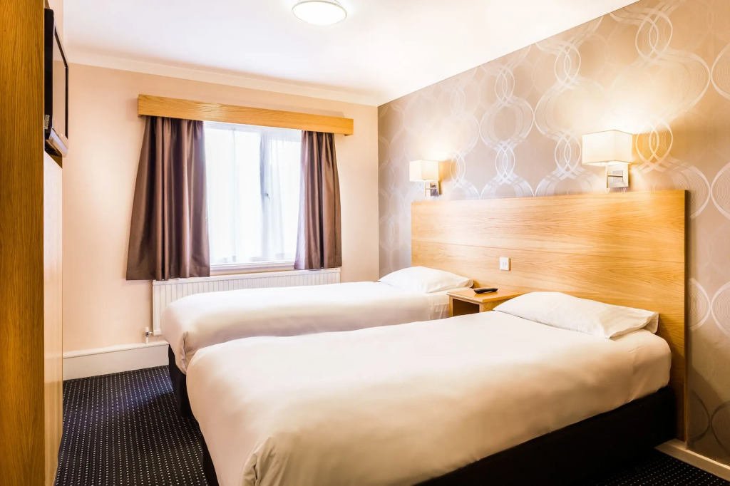 Rooms Inn