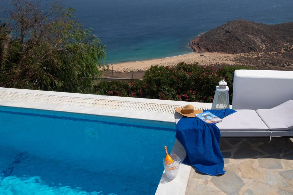 Siourdas Mykonos Villas
