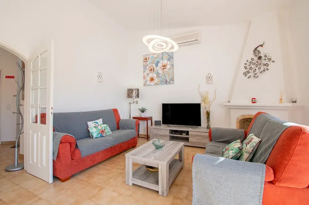 99 ADM Casa Mendes Fabulous Townhouse With Share