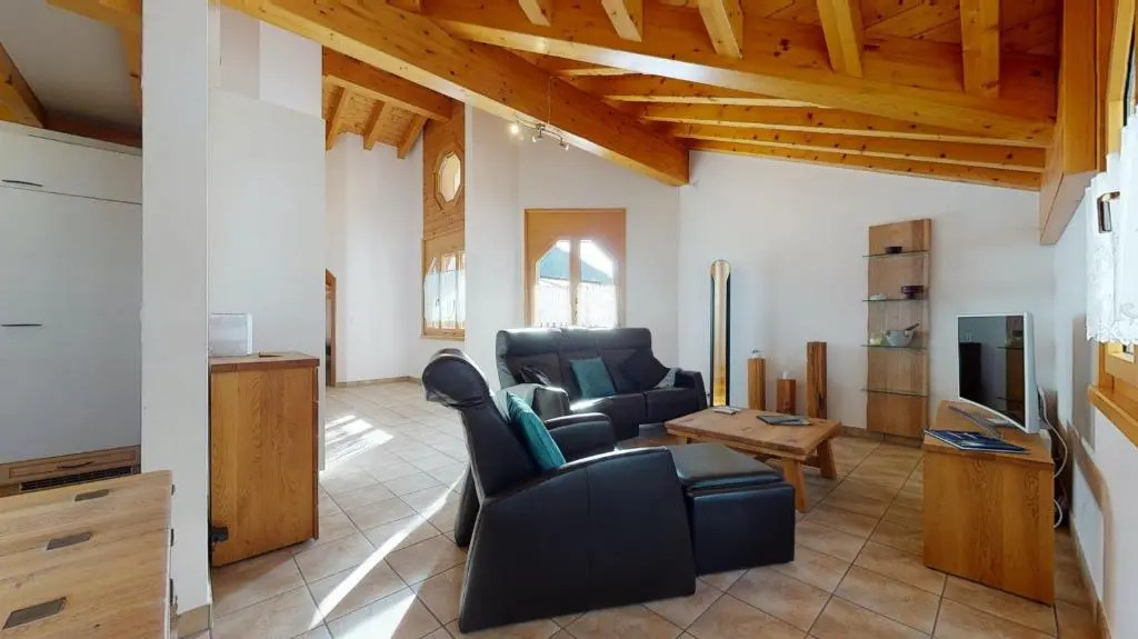 Villa Octogon, 2 Bedrooms, ideally located in Leukerbad