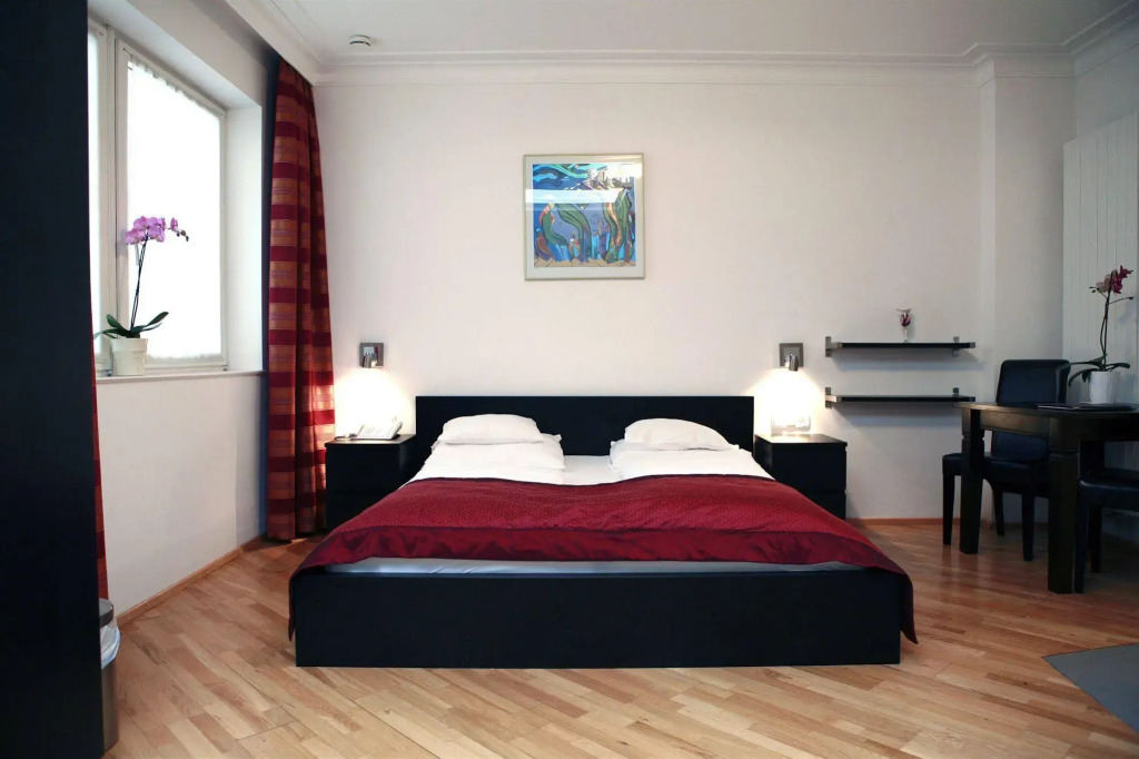La Scala Apartments