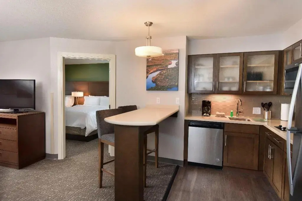 Staybridge Suites Wisconsin Dells - Lake Delton, an Ihg Hotel