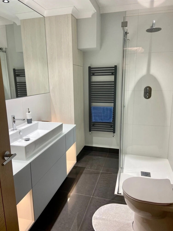 Lovely 1-bed Garden Apartment in London