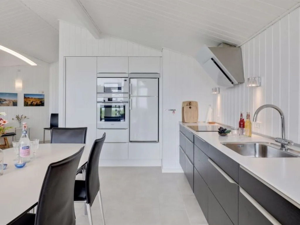 Holiday Home Botolphus - 20m from the sea by Interhome