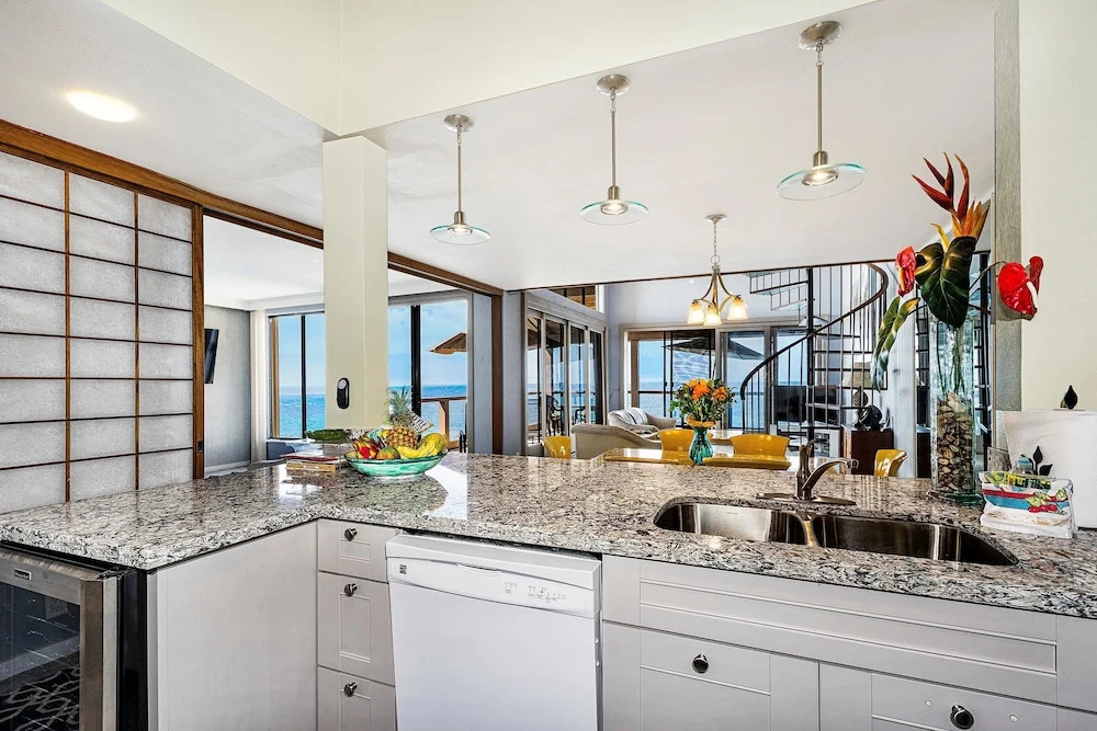 Keauhou Kona Surf and Racquet Club 5-304