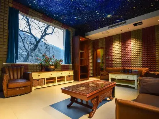Ahantai Private Hot Spring B&B (Badaling Water Gate Great Wall Branch)