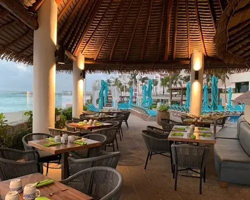 Hotel y Villas Solaris Cancun