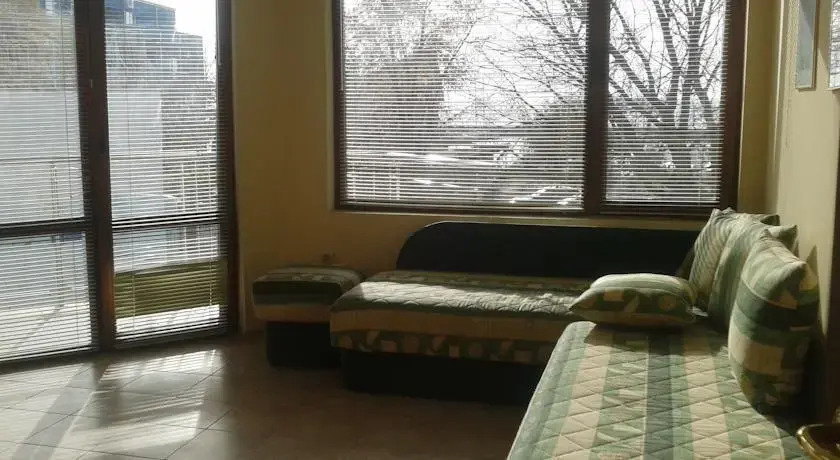 Izgrev Apartments