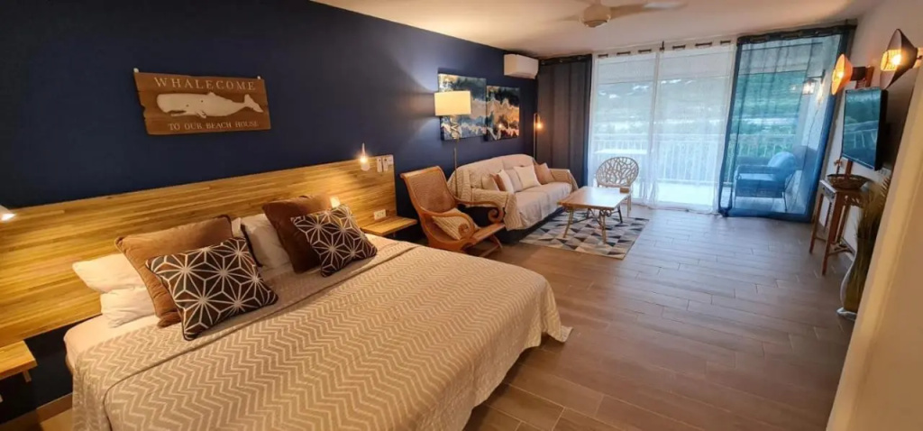 Charm And Sea, Large Studio Designed by Architect