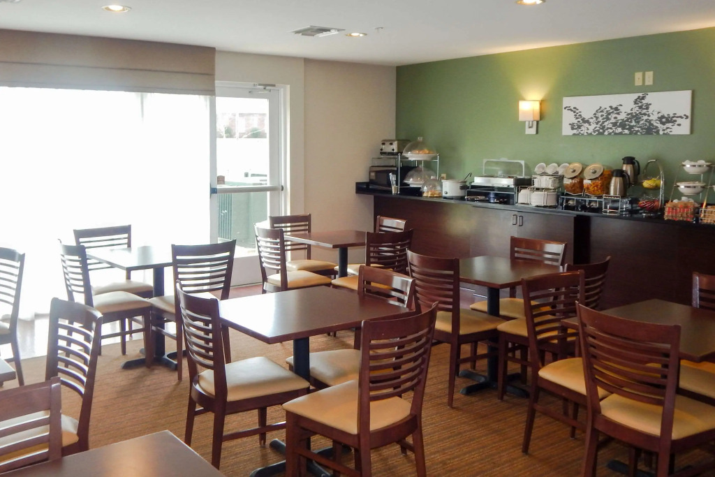 Sleep Inn & Suites Evergreen I-65