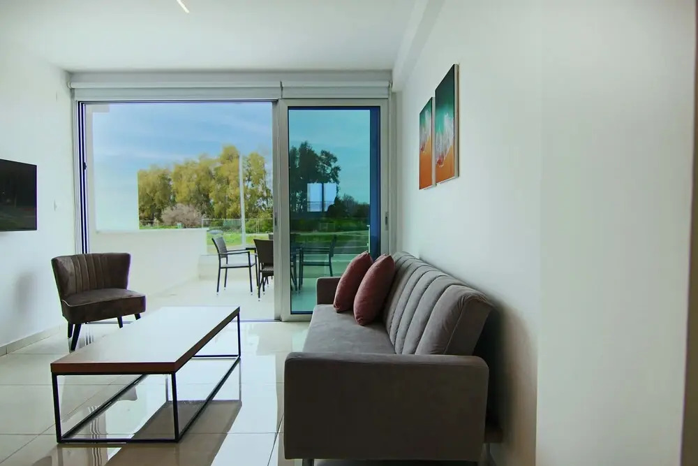 Phaedrus Living: Seaside Deluxe Flat Harbour 106