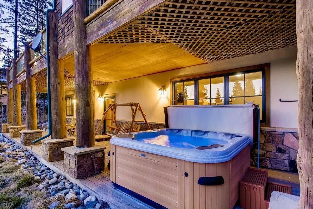 Paradise Meadow Lodge