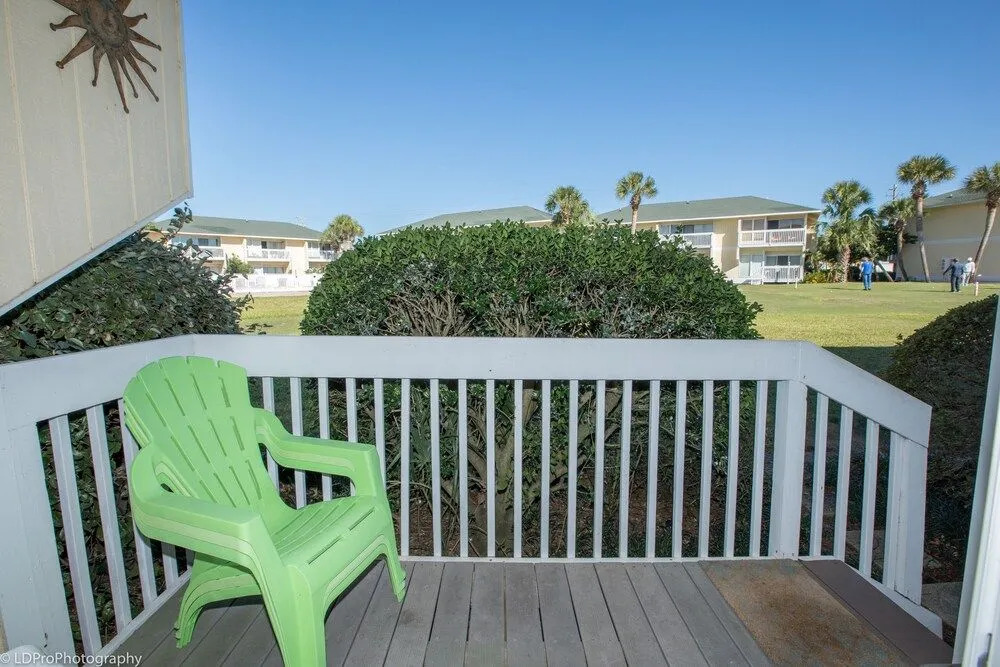 SPC 1034 is a Pet Friendly 1 BR with Free Beach Service for 2! by RedAwning