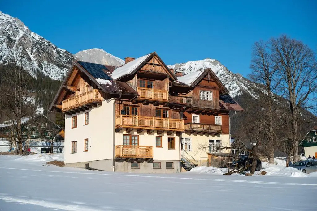 Haus Alpenruhe by Schladmingurlaub