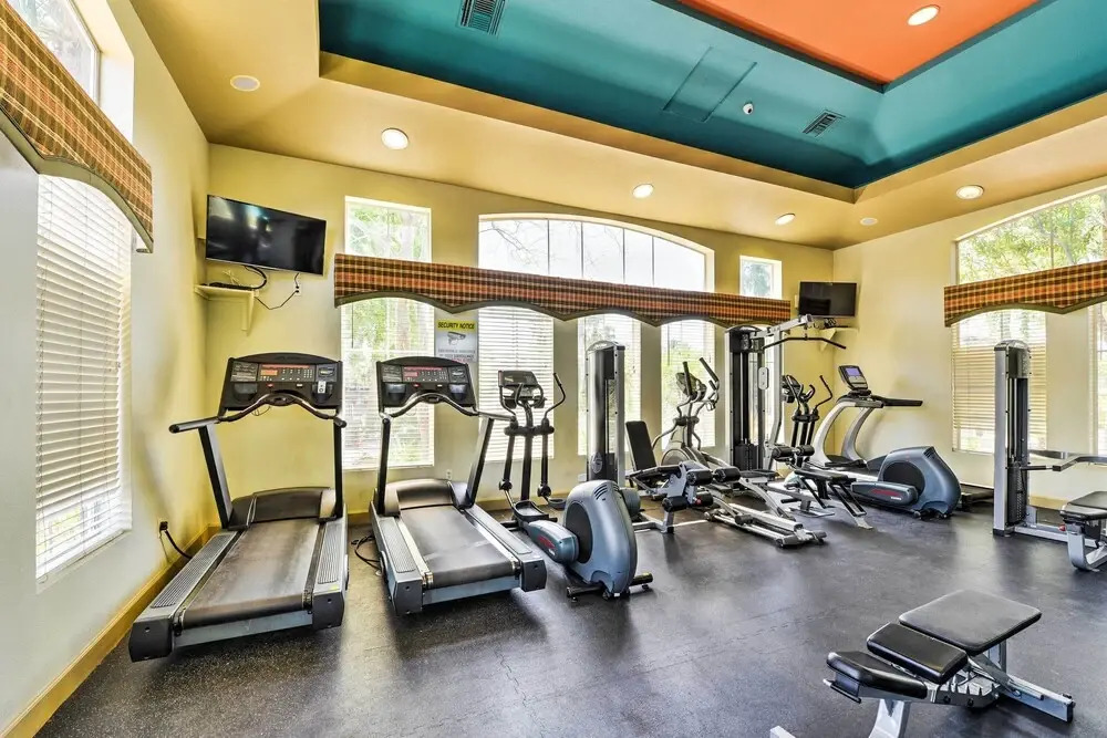 'red Rox' Phoenix Condo w/ Patio ~ 3 Mi to Airport
