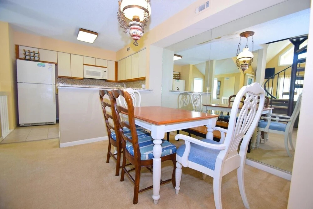 Seascape-heron Harbour 206-18 1 Bedroom Townhouse by Redawning
