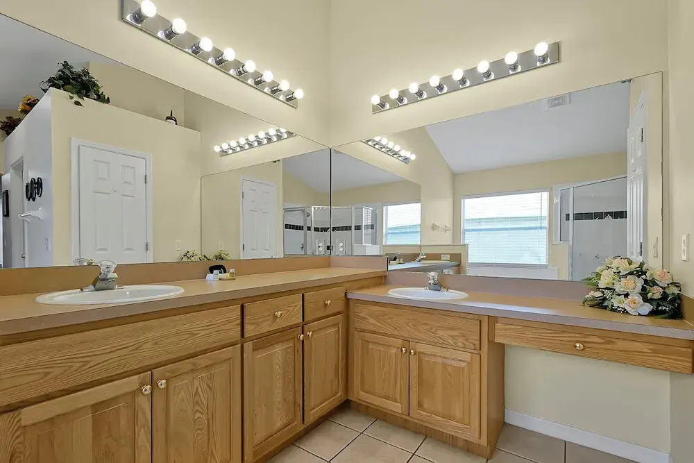 234 Kildrummy DR. Davenport, 4bed