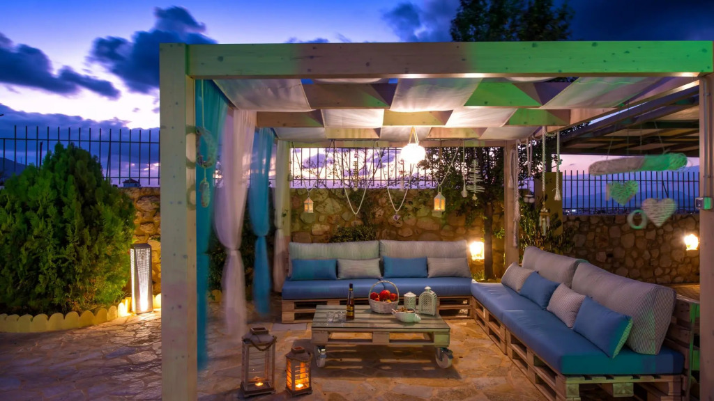 Azzuro Villa with private pool by Estia