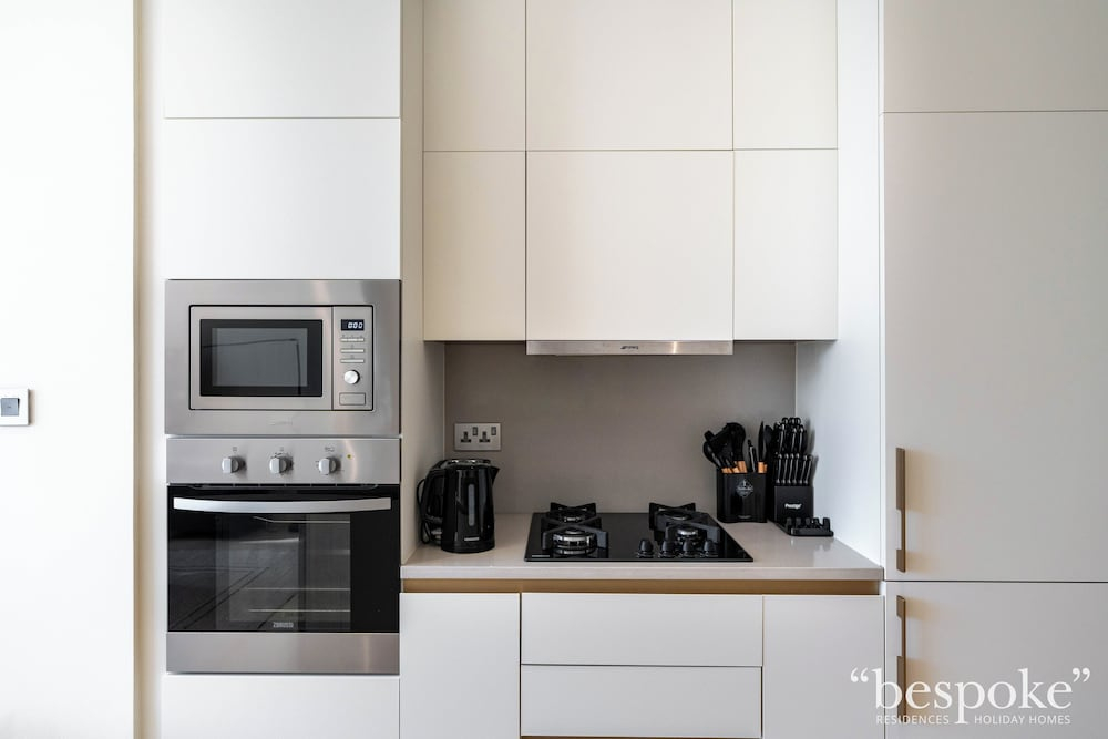 2BR with Terrace in The 8 by Bespoke