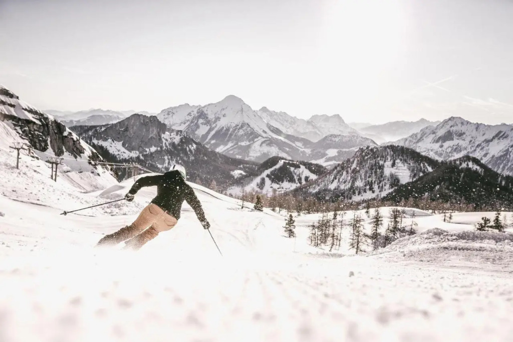 TRIFORET alpin resort by Falkensteiner