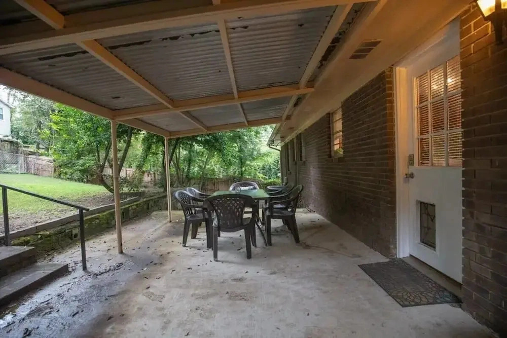 Highland Drive Hideaway