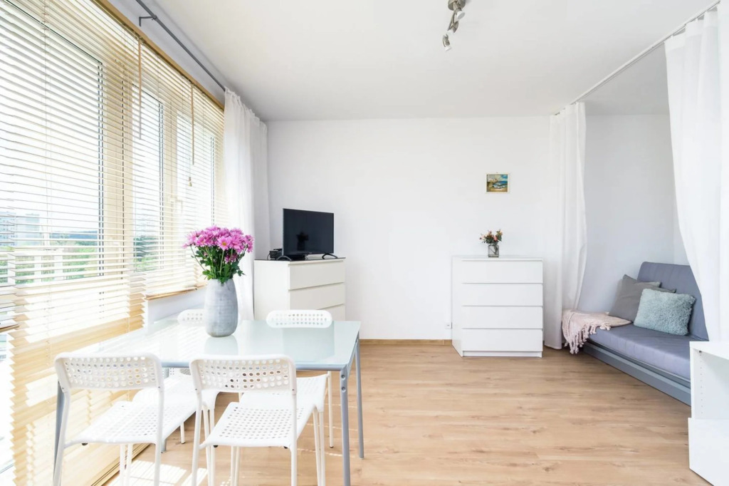 Homely apartment near the sea