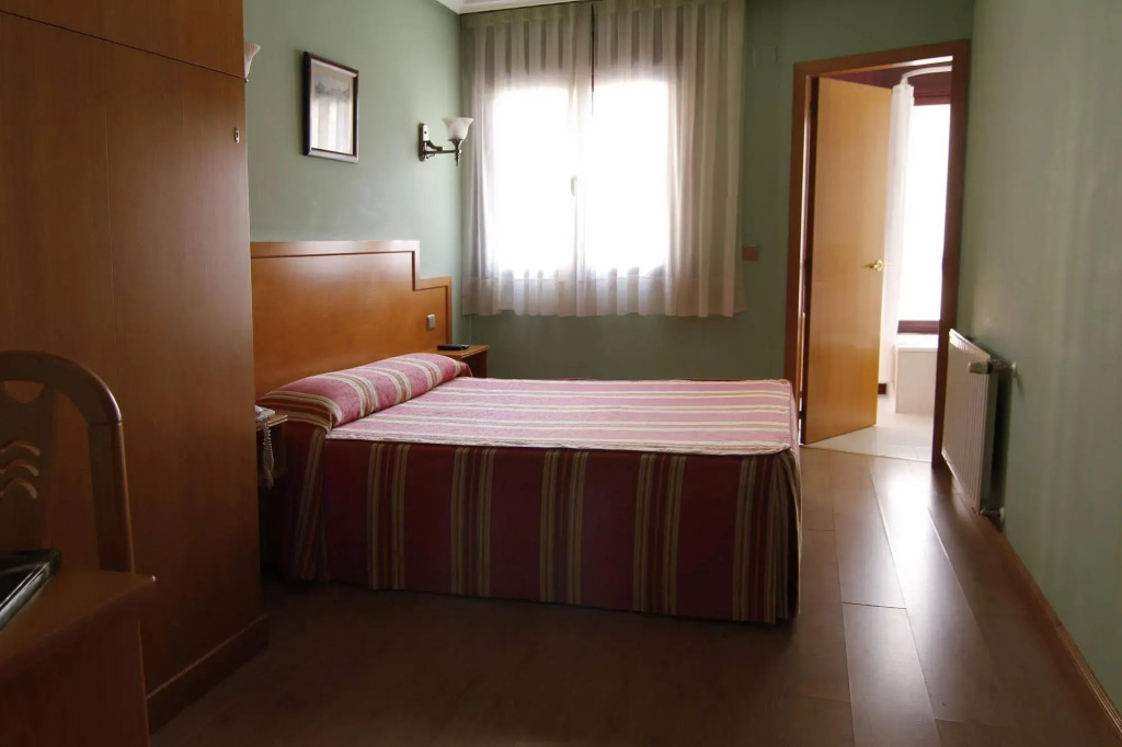 Hotel Carbayon