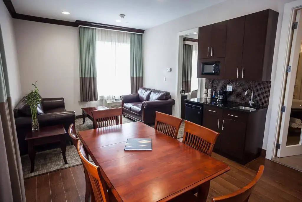 Aura Hotel Brooklyn