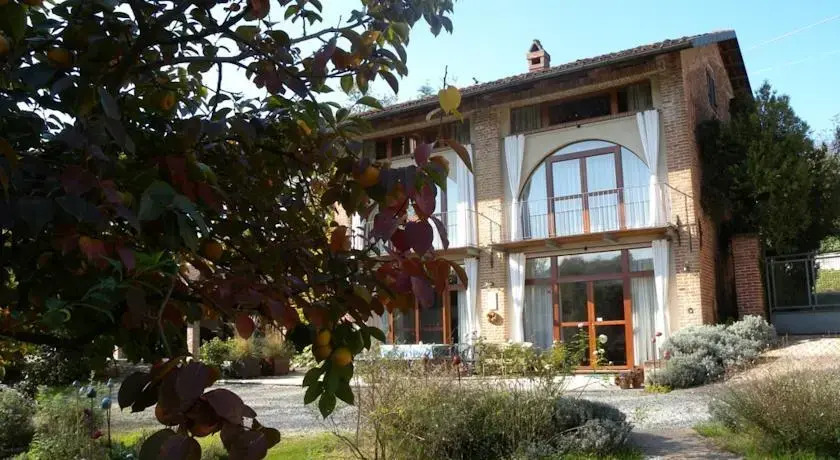 Cascina Le Roasine