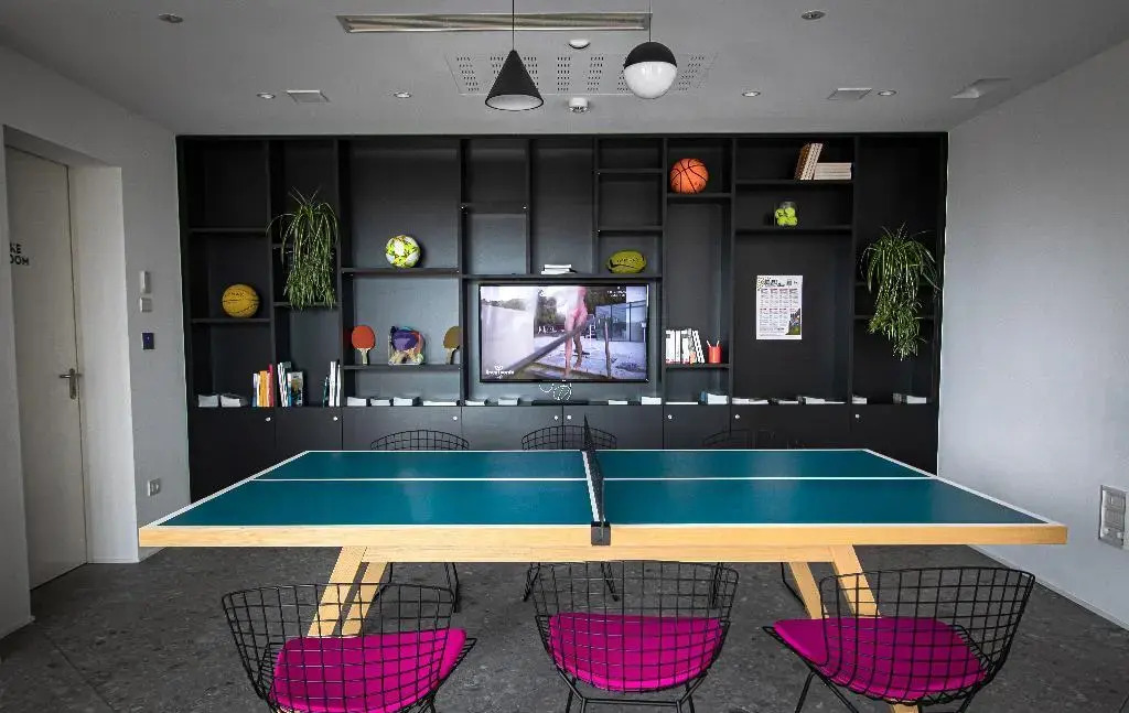 HOODY ACTIVE & HAPPINESS HOTEL