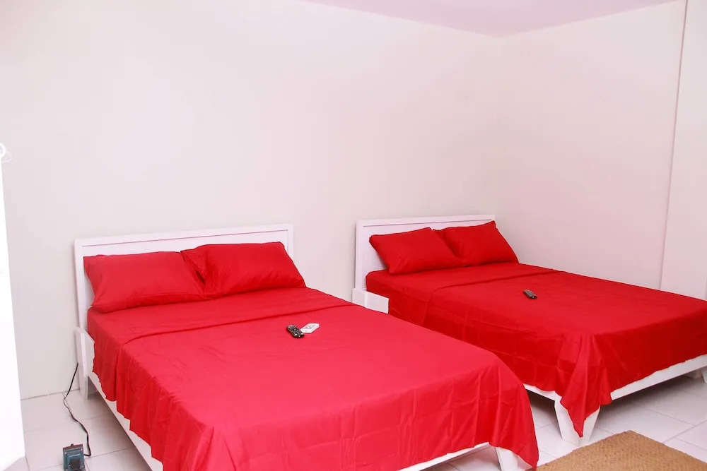 Operative Car Rental & La Porsuette Inn