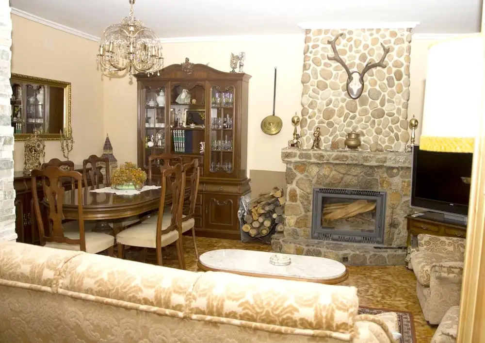 Spacious house in Abejar
