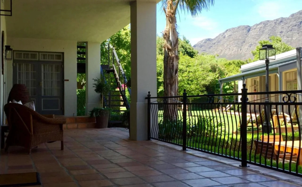 Avondrood Guest House by The Oyster Collection