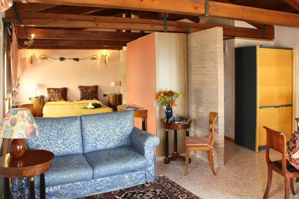 San Simeon Apartments