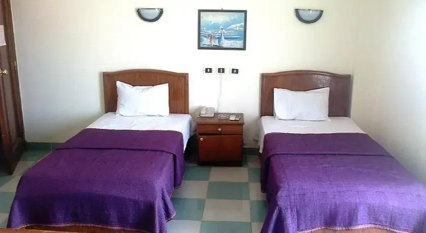 Ceceil Hotel