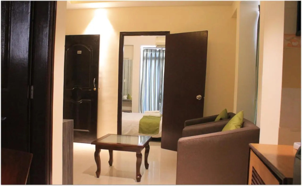 Magnus Calypso Suites Viman Nagar, Pune