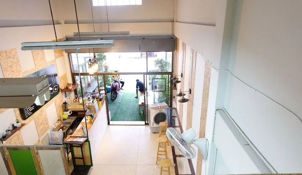 Charming House - Hostel